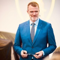 E-mail e número de telefone de David Martin