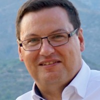 Wolfgang Sauer Email