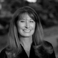 RE/MAX Big Bear Employee Denise Briner's profile photo