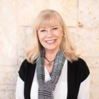 Laurie Wright Email & Phone Number