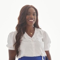 Entreprendre Pour Apprendre / JA France Employee Larissa Brown's profile photo