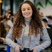 4U EdTech Employee Laura Escouto's profile photo