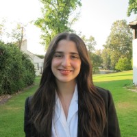 CX2 Employee Kimya Vakilian's profile photo