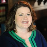 Block + Lot Real Estate Employee Lara Thornbury's profile photo