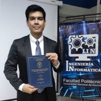 DefineTec Employee Héctor Díaz's profile photo