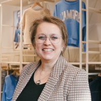 Ellen de Jong Email