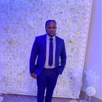 Align Right Realty SRQ Opulence Employee Dion Thomas's profile photo