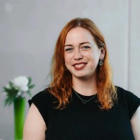 Julia Lang Email