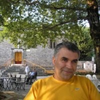 Nikos Makris Email