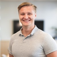 Henrik Bø Email