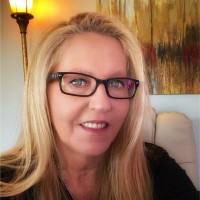 Elliott Wave International Employee Lynn Pavlik's profile photo