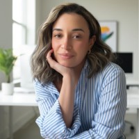 Diana Feliz Email & Phone Number