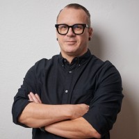 Robert MacLi Email & Phone Number