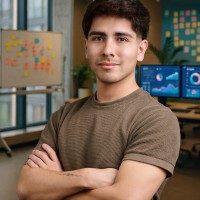 Víctor Vásquez Email