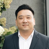 Yushi Zhao Email & Phone Number
