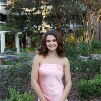 SR Staffing Employee Emma Stravitz's profile photo