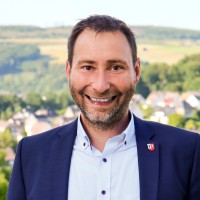 Alexander Brockhoff Email