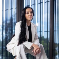 Amelia Guillén Email