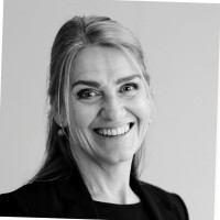Snowflake Computing Employee Lena Larson's profile photo