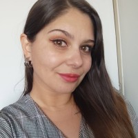 Yanara Riquelme Salinas Email