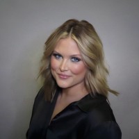 AnswersNow Employee Debra Creager's profile photo