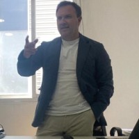 Jose Vilches Email