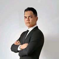 Gol Software Employee Val Lins's profile photo