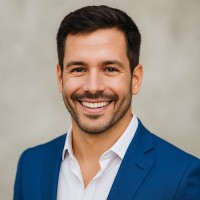 CustomerTop Employee Roberto Martin's profile photo