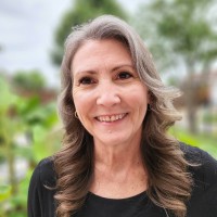 Lisa Palmer Email & Phone Number
