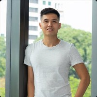 Hoai Tran Email