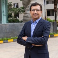 Email e telefono di Hari Vasudev