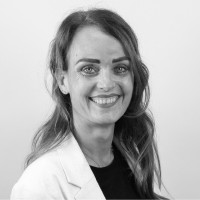 Annemarie Roos Email