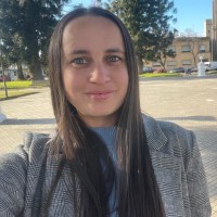 Luciana Gomez Email
