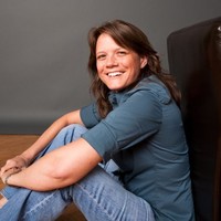 Amber McEwen Email & Phone Number