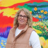 Darlene Contres Email & Phone Number