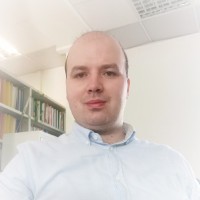 Milan Majer Email