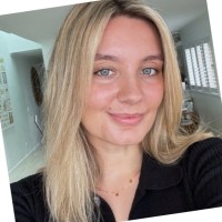 Kirsty Stewart Email & Phone Number