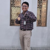 Moch Pratama Email