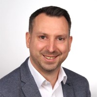Benedikt Metz Email