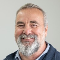 Martin V. Email