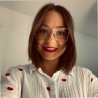 Come in Employee Marine Jolly's profile photo