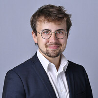 Benoît F. Email