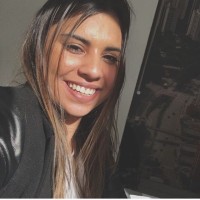 Help! Corretora Employee Caroline Rodrigues's profile photo