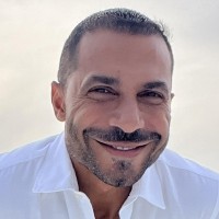 OceanBuilders Employee Grant Romundt's profile photo