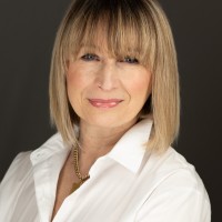 Claudia Banfi Email
