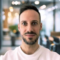 Jan Gomola Email