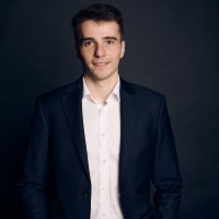 Piotr Jedrych Email