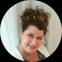 Quam Nichols Company Employee Lori Petersen's profile photo