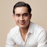 Airbnb Employee Garth Johnson's profile photo