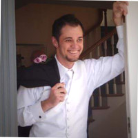 Charles Schwab Employee Nick Pearson's profile photo